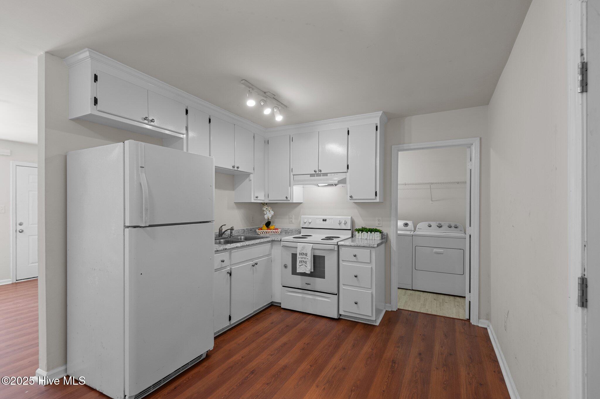 1803 Ruffleleaf Circle Wilson, NC 27893 - Photo 12 of 39 13-web-or-mls-_DSC6189