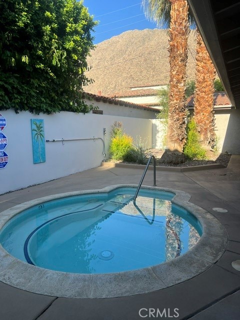 225 South Cahuilla Road Palm Springs, CA 92262 - Photo 3 of 33
