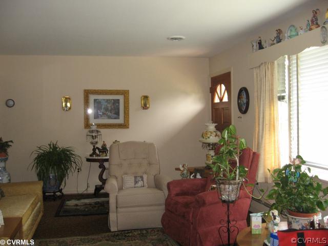 307 Meadowspring Road Richmond, VA 23223 - Photo 3 of 10 Living Room - Formal living room