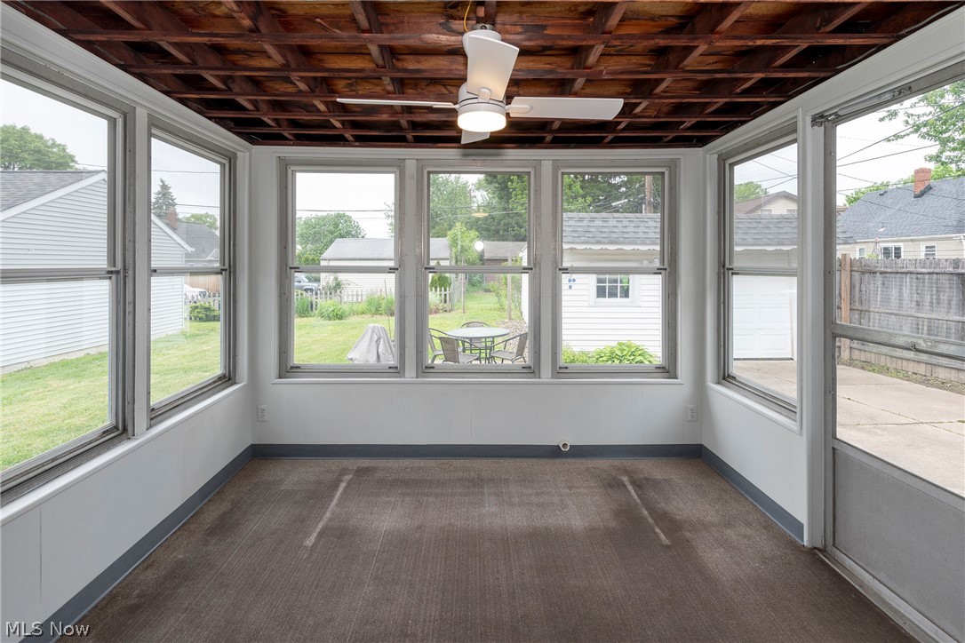 5042 North Barton Road Lyndhurst, OH 44124 - Photo 9 of 50