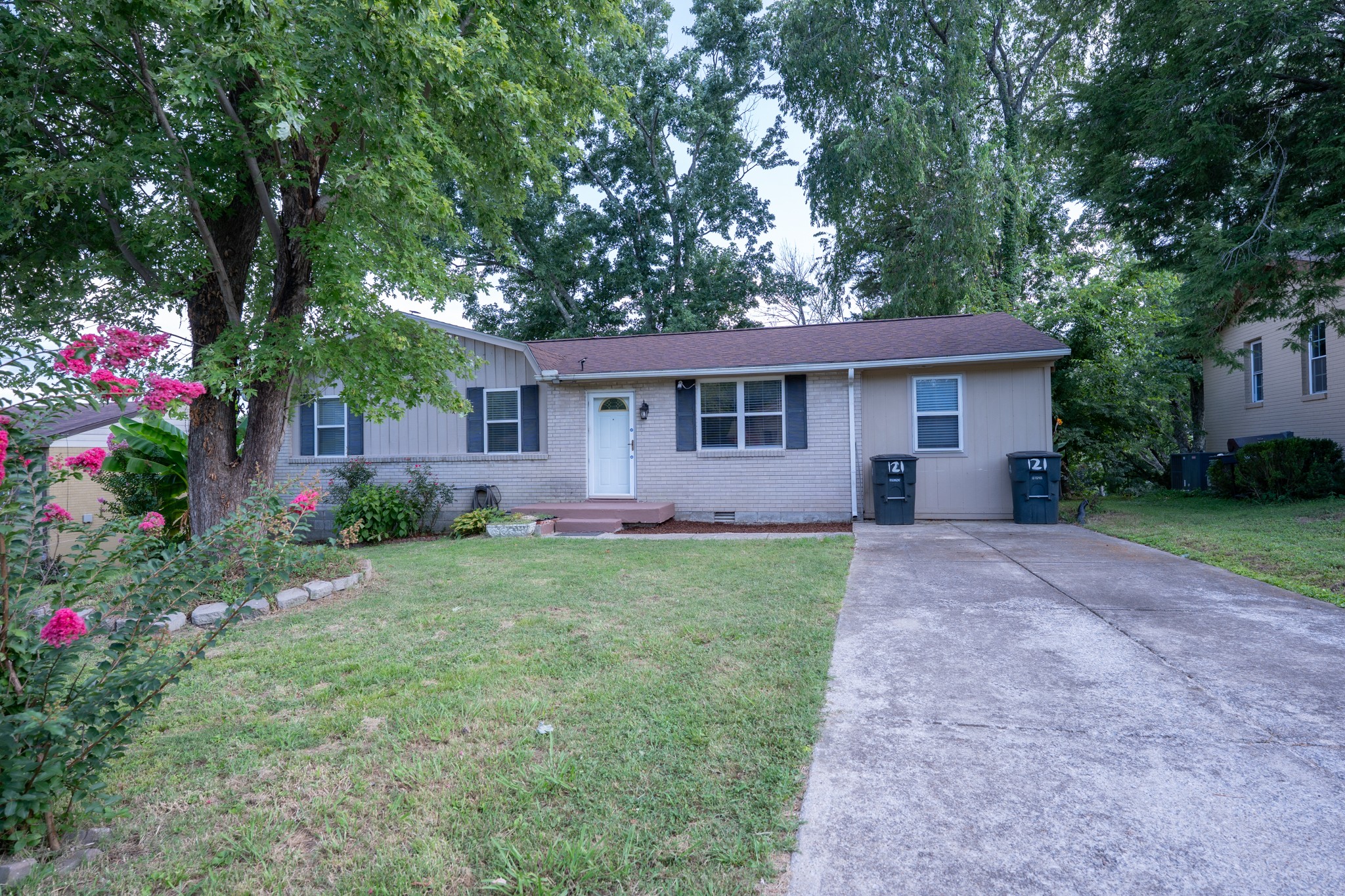 121 Tomarand Road Antioch, TN 37013 - Photo 34 of 34 a house view with a garden space