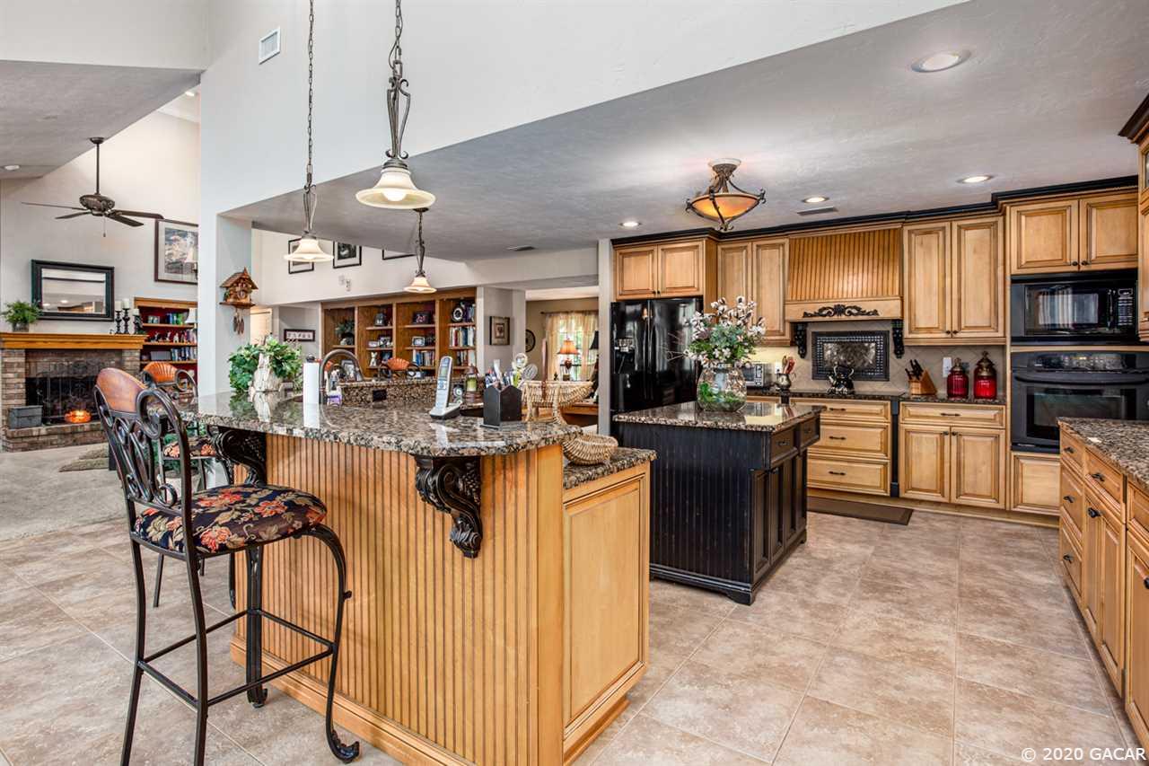 9916 Southwest 13th Place Gainesville, FL 32607 - Photo 19 of 29 Gallery Image 19