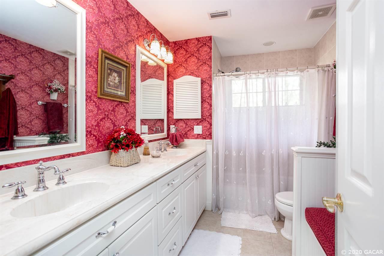 9916 Southwest 13th Place Gainesville, FL 32607 - Photo 26 of 29 Gallery Image 26