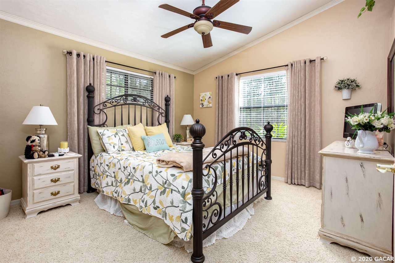 9916 Southwest 13th Place Gainesville, FL 32607 - Photo 27 of 29 Gallery Image 27
