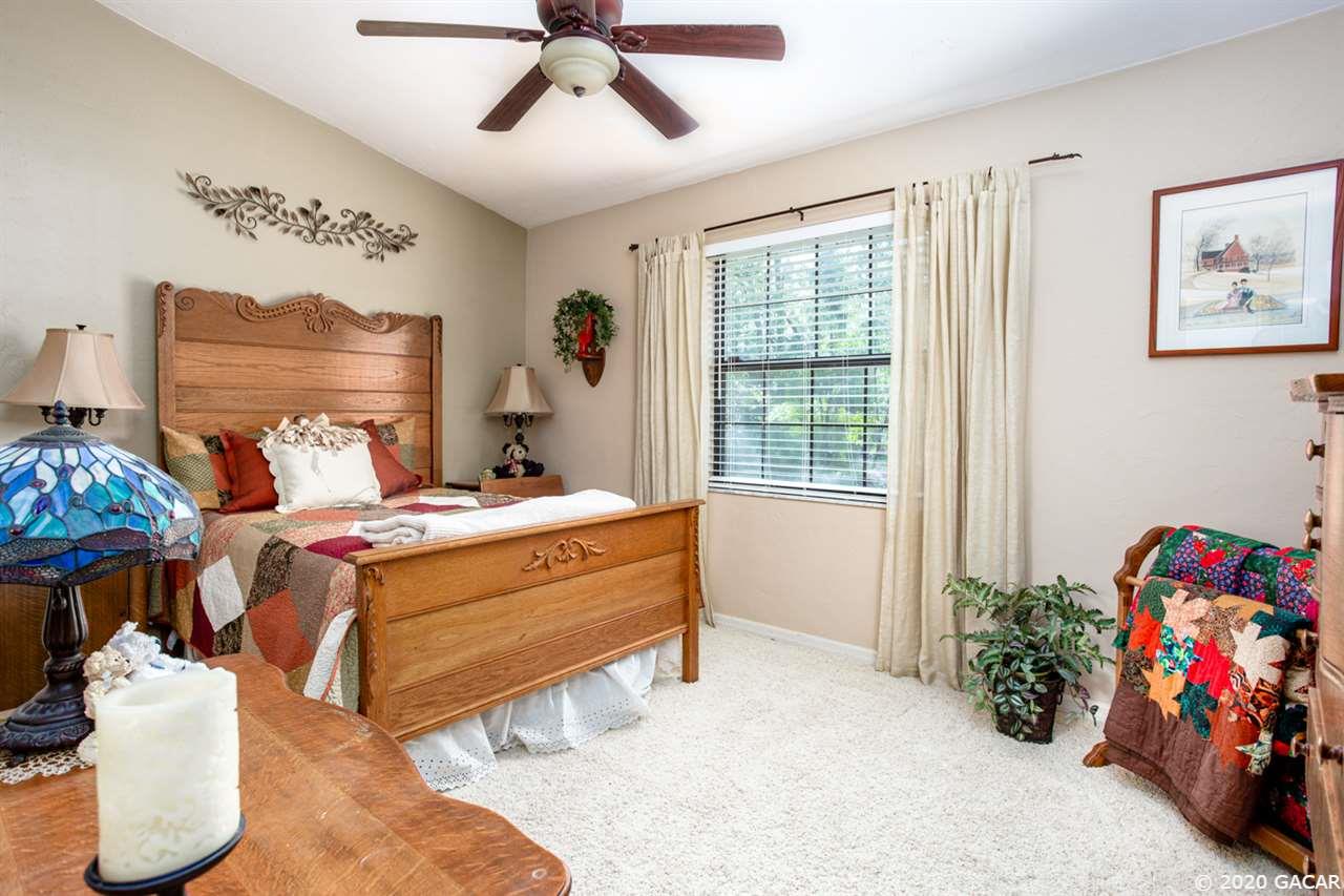 9916 Southwest 13th Place Gainesville, FL 32607 - Photo 28 of 29 Gallery Image 28