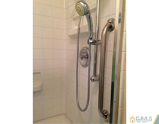 37 Haddon Road Monroe Township, NJ 08831 - Photo 18 of 19 Gallery Image 18