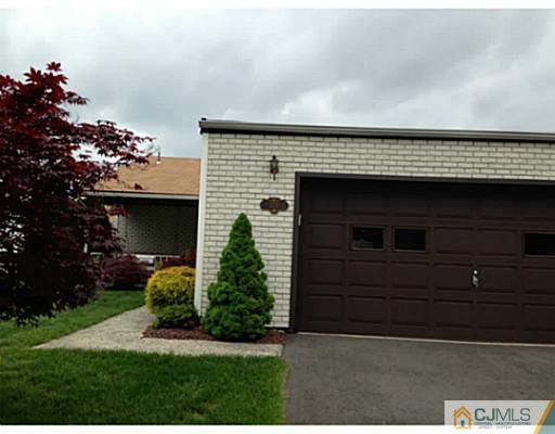37 Haddon Road Monroe Township, NJ 08831 - Photo 3 of 19 Gallery Image 3