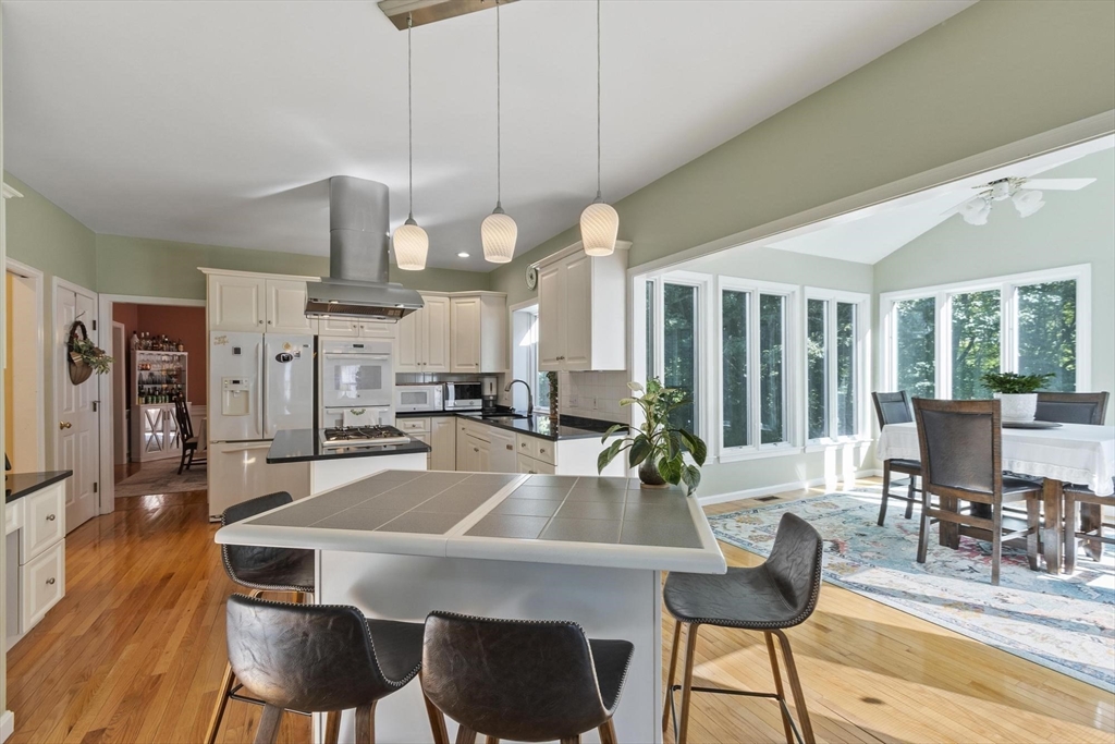 218 Stearns Road Marlborough, MA 01752 - Photo 7 of 30