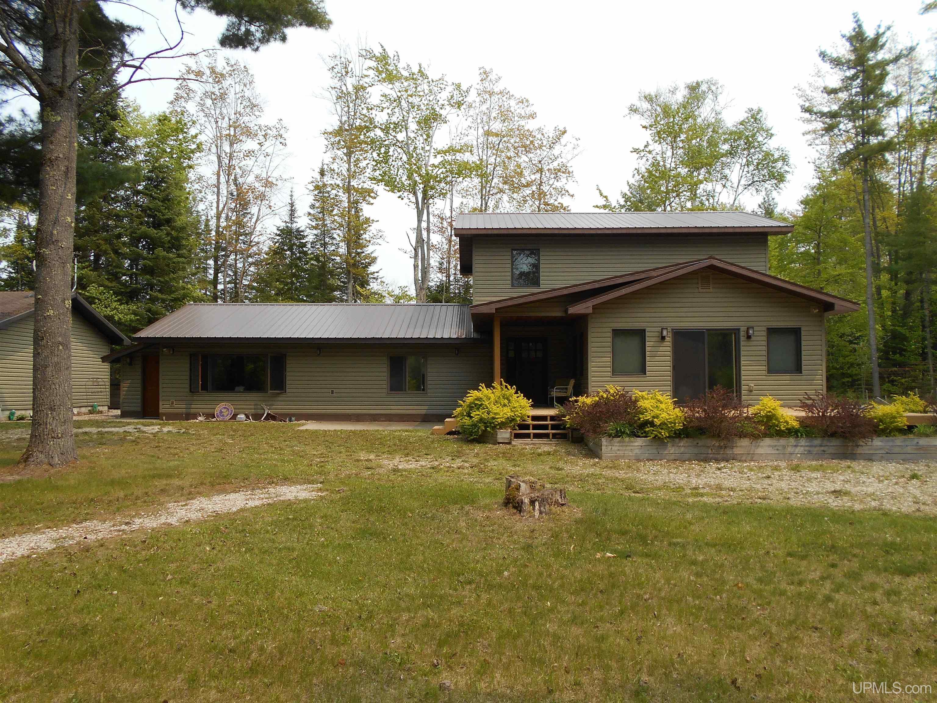 12851 Kk Road Wetmore, MI 49895 - Photo 1 of 54 Gallery Image 1