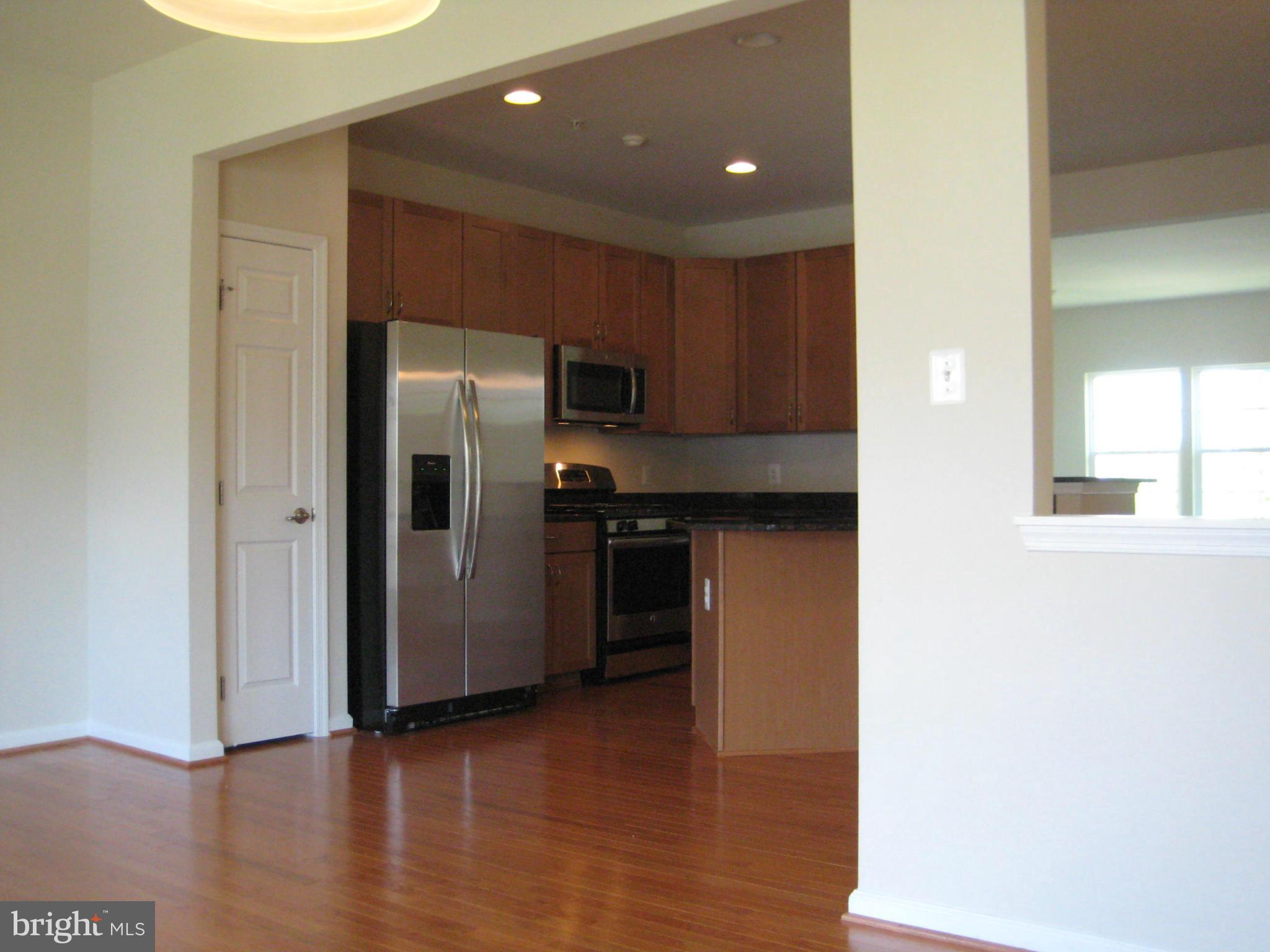 2068 Spring Run Circle Frederick, MD 21702 - Photo 2 of 11 Kitchen