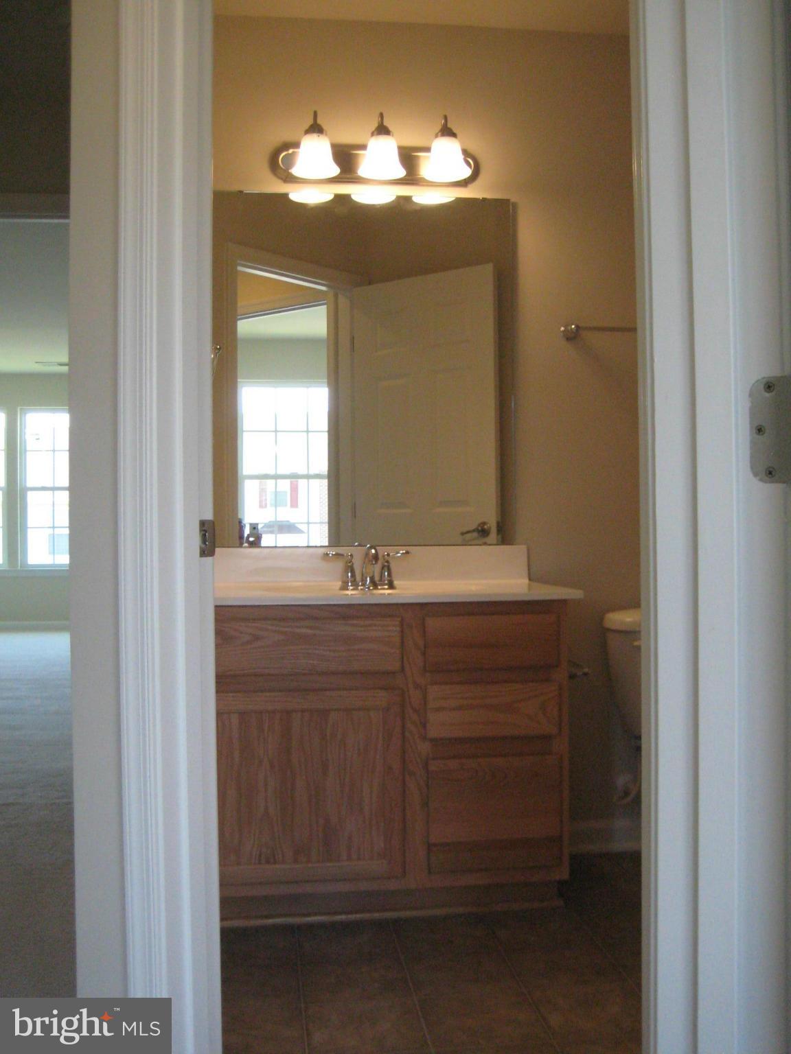 2068 Spring Run Circle Frederick, MD 21702 - Photo 10 of 11 Bath