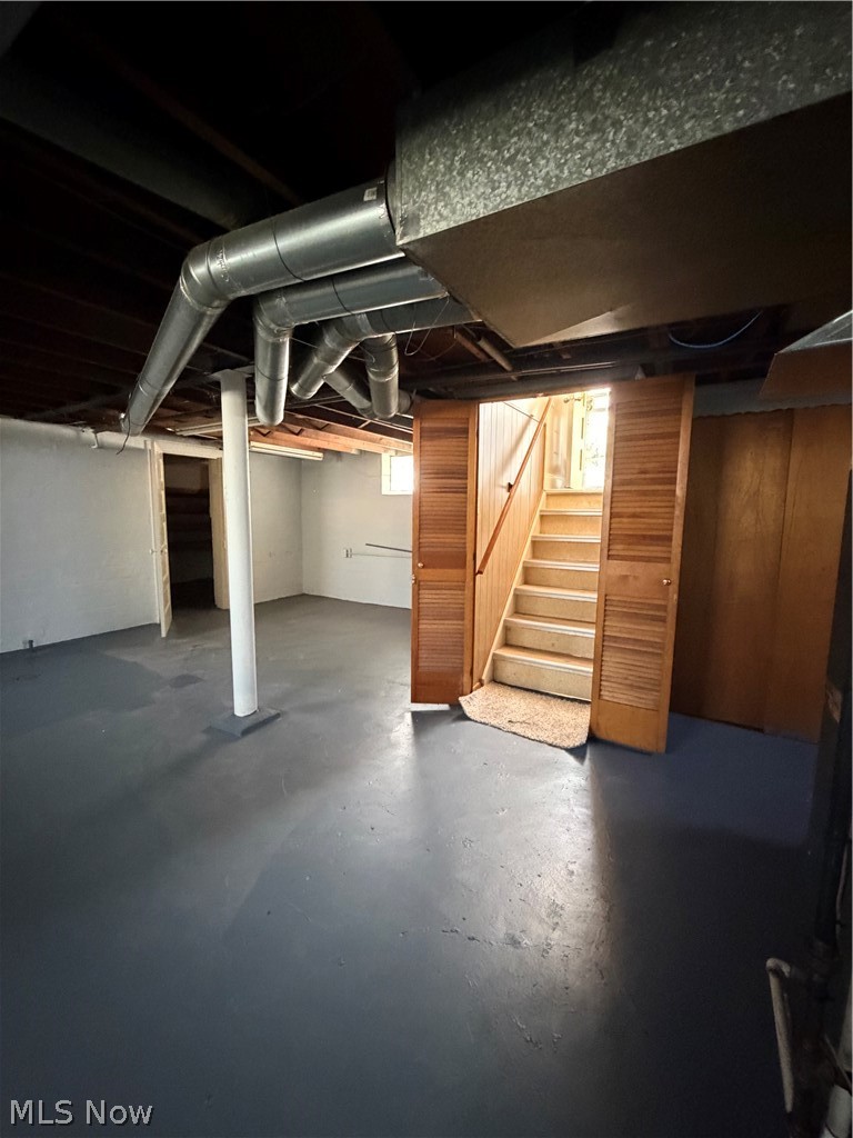 18229 Neff Road Cleveland, OH 44119 - Photo 42 of 46