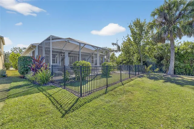 $464,000 | 5128 Admiral Pointe Drive, Apollo Beach, FL 33572