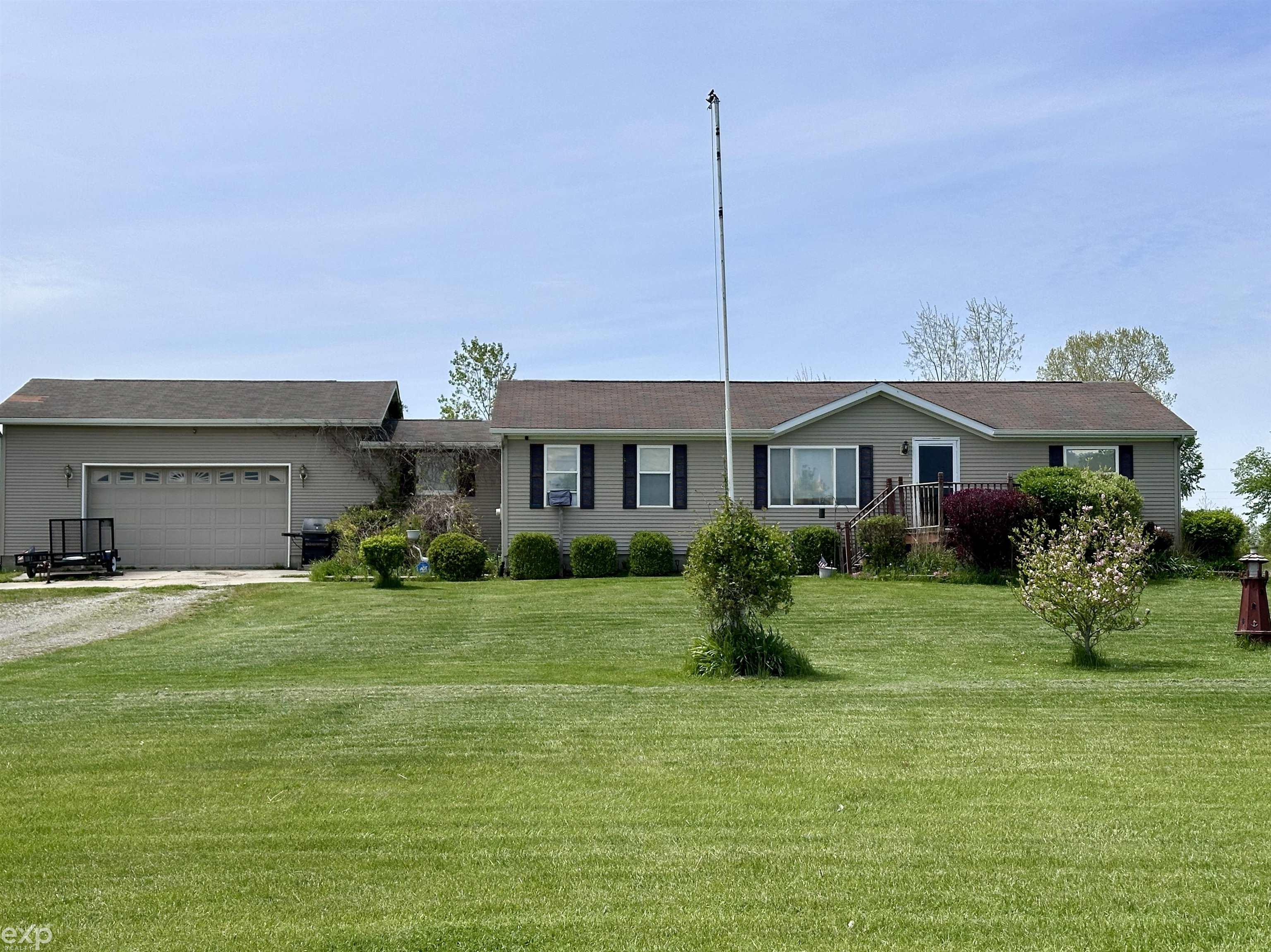 8787 Wildcat Road Jeddo, MI 48032 - Photo 1 of 27