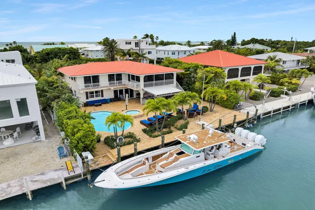$2,495,000 | 272 West Seaview Drive, Marathon, FL 33050