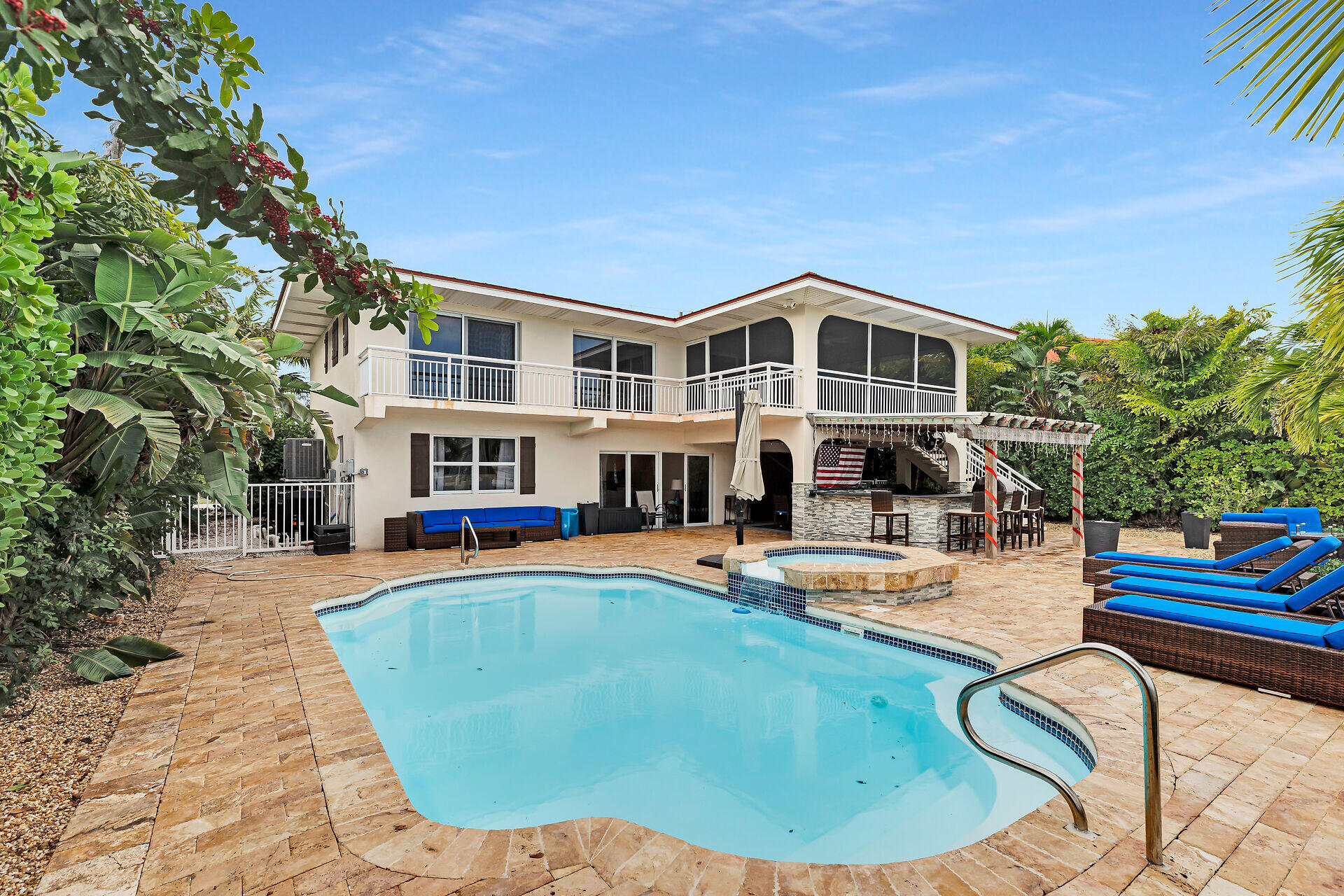272 West Seaview Drive Duck Key, FL 33050 - Photo 3 of 26 a view of a house with swimming pool and sitting area