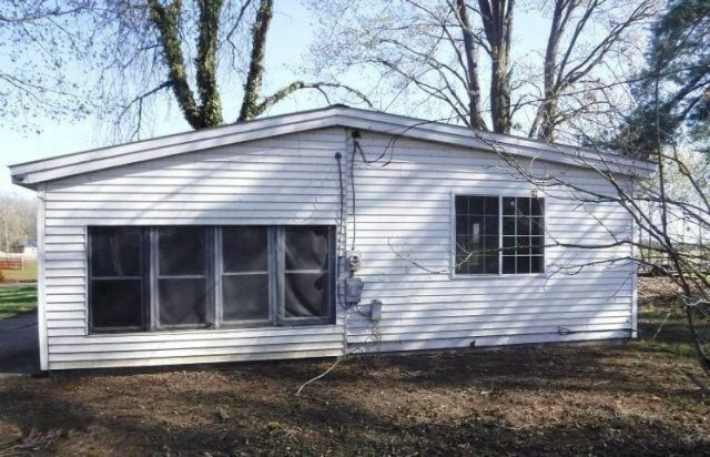 46800 East Drive Decatur, MI 49045 - Photo 4 of 17 4