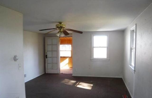 46800 East Drive Decatur, MI 49045 - Photo 8 of 17 8