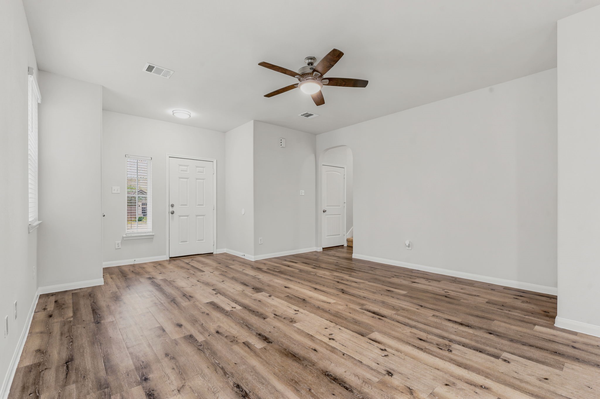 23658 Buttress Root Drive Spring, TX 77373 - Photo 6 of 32 Family Room