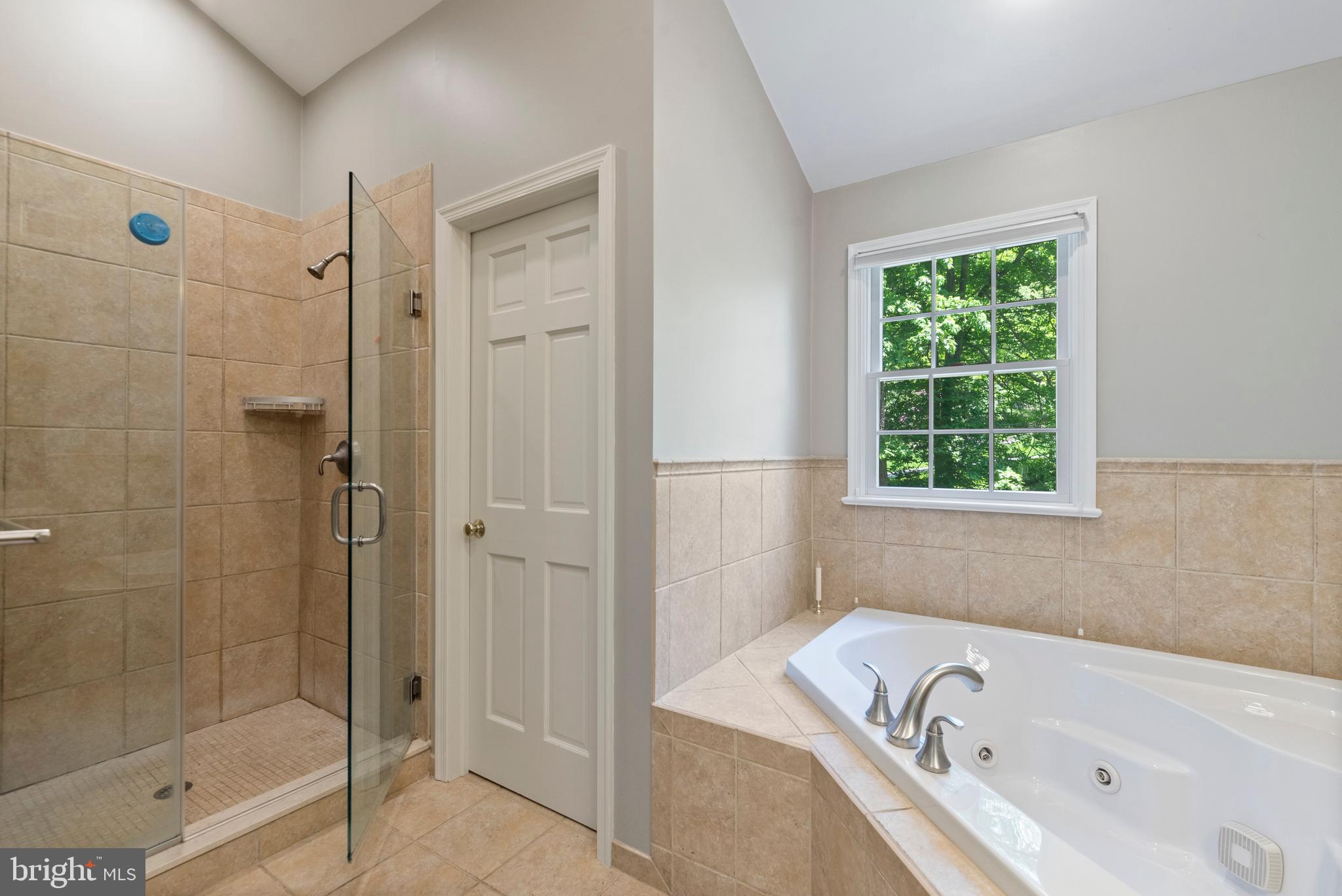 13 Spring Hollow Road Wayne, PA 19087 - Photo 14 of 34 Primary bathroom w/large stall shower