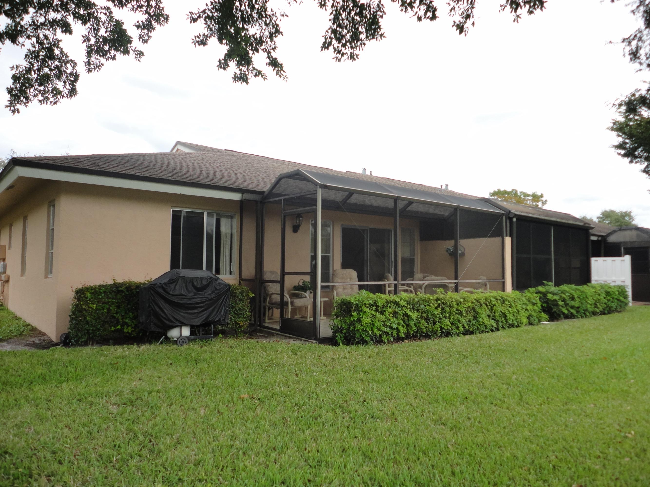 8946 Meadowlark Way, Unit D Boca Raton, FL 33496 - Photo 17 of 32 back of villa