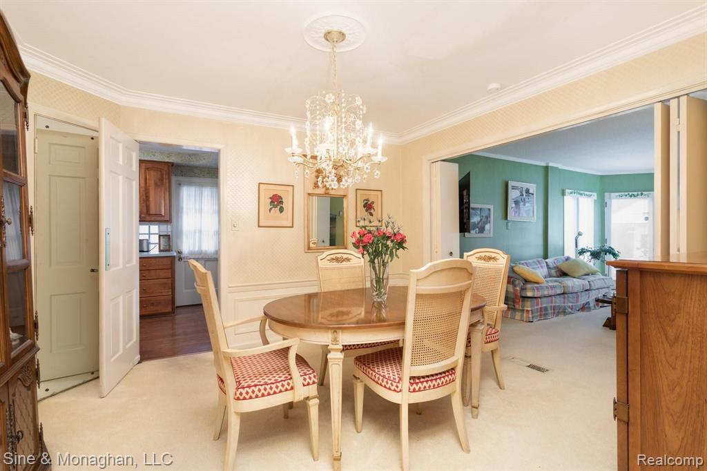 1747 Littlestone Road Grosse Pointe Woods, MI 48236 - Photo 10 of 22