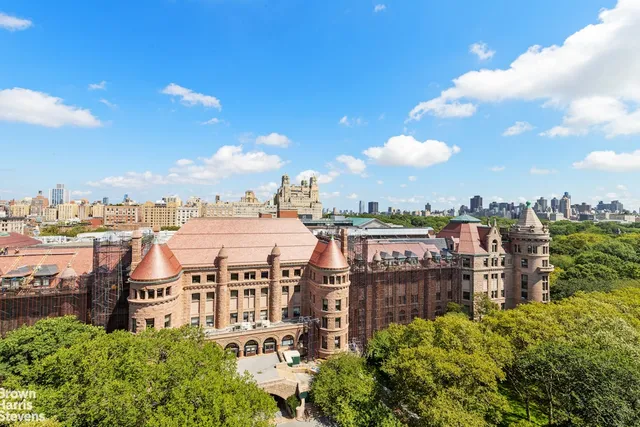 $6,495,000 | 40 West 77th Street, Unit 16B | Upper West Side