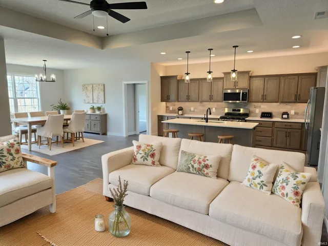 $439,900 | 14175 Hughies Cove, Fort Wayne, IN 46845