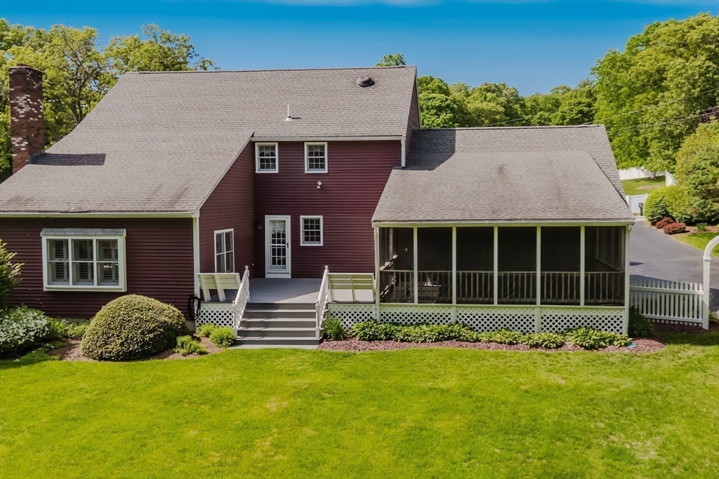 7 Tina Road Milford, MA 01757 - Photo 2 of 38