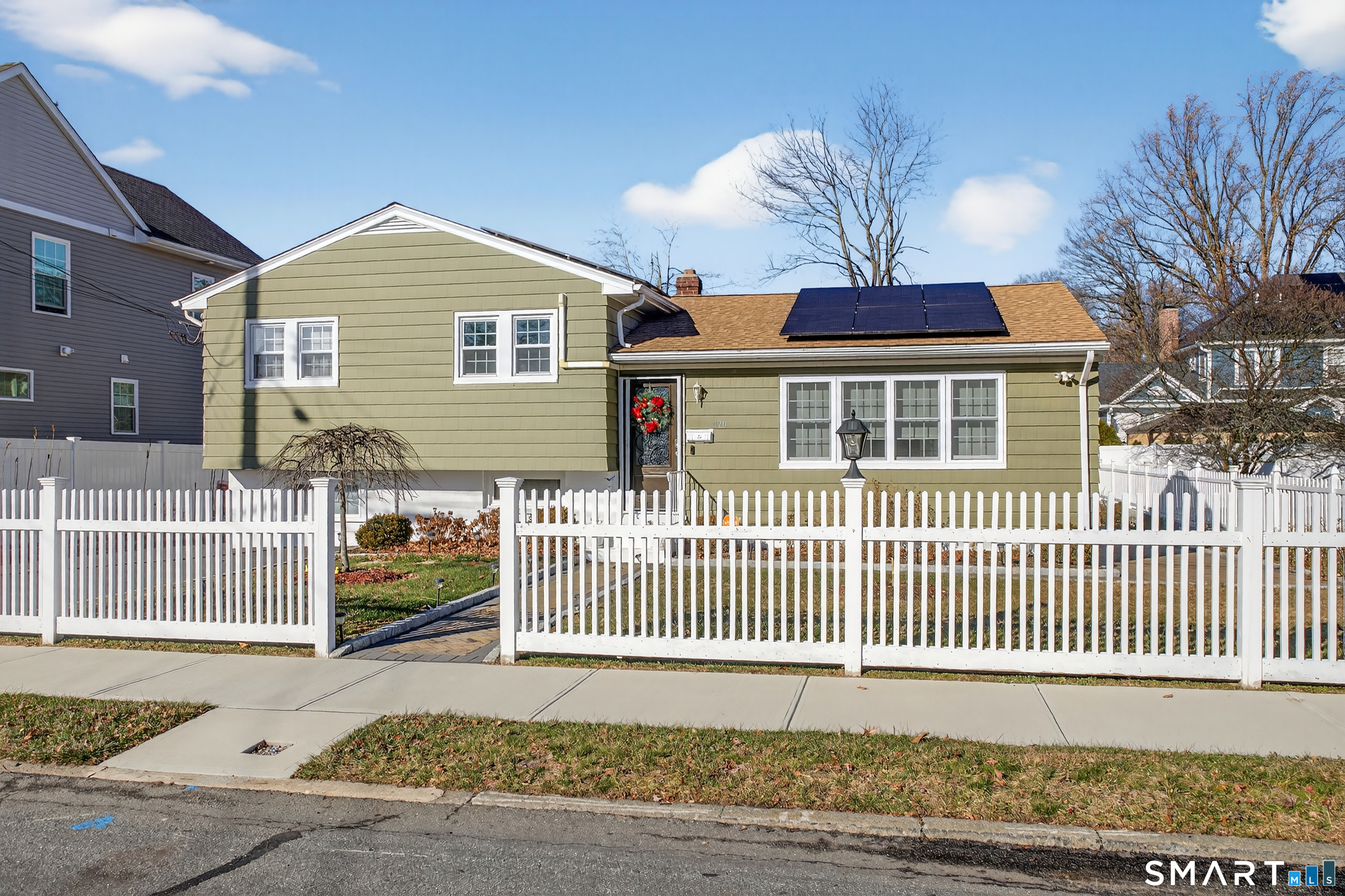 120 Clark Street Bridgeport, CT 06606 - Photo 2 of 37