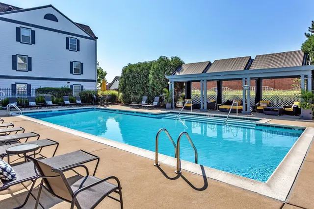 $3,349 | 144 Brahms Court, Unit 144, Wheaton, IL 60189