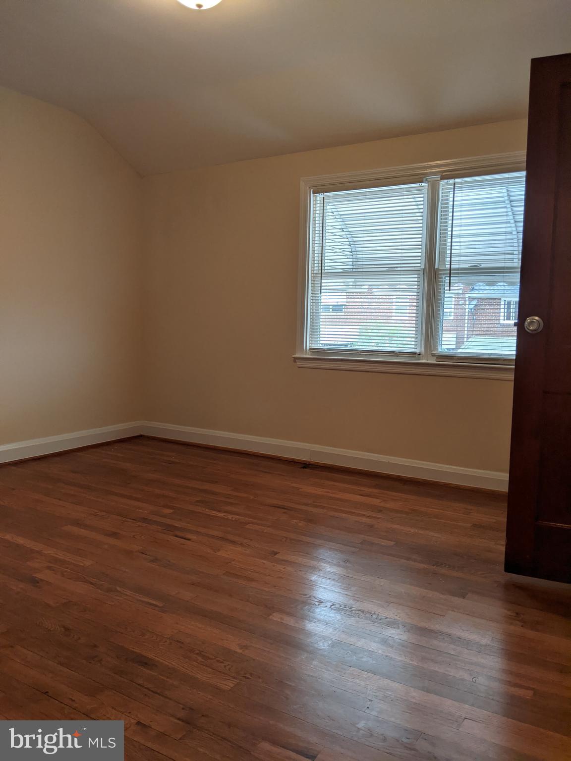 3927 Colchester Road Baltimore, MD 21229 - Photo 11 of 33 Bedroom