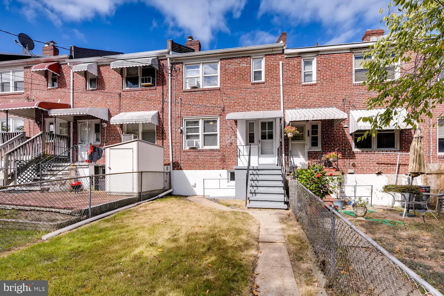 3927 Colchester Road Baltimore, MD 21229 - Photo 26 of 33 Rear