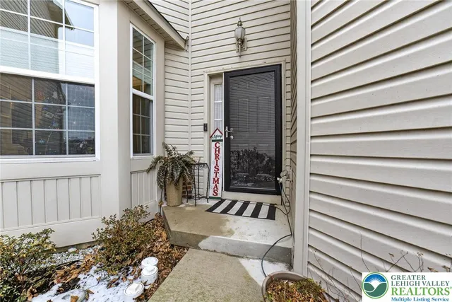 $474,999 | 4466 Stole Road, Emmaus, PA 18049