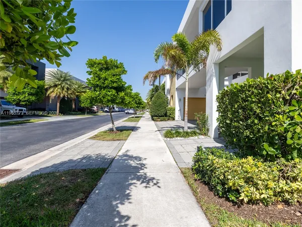 $20,000 | 7451 Northwest 103rd Court, Doral, FL 33178