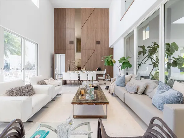 $20,000 | 7451 Northwest 103rd Court, Doral, FL 33178