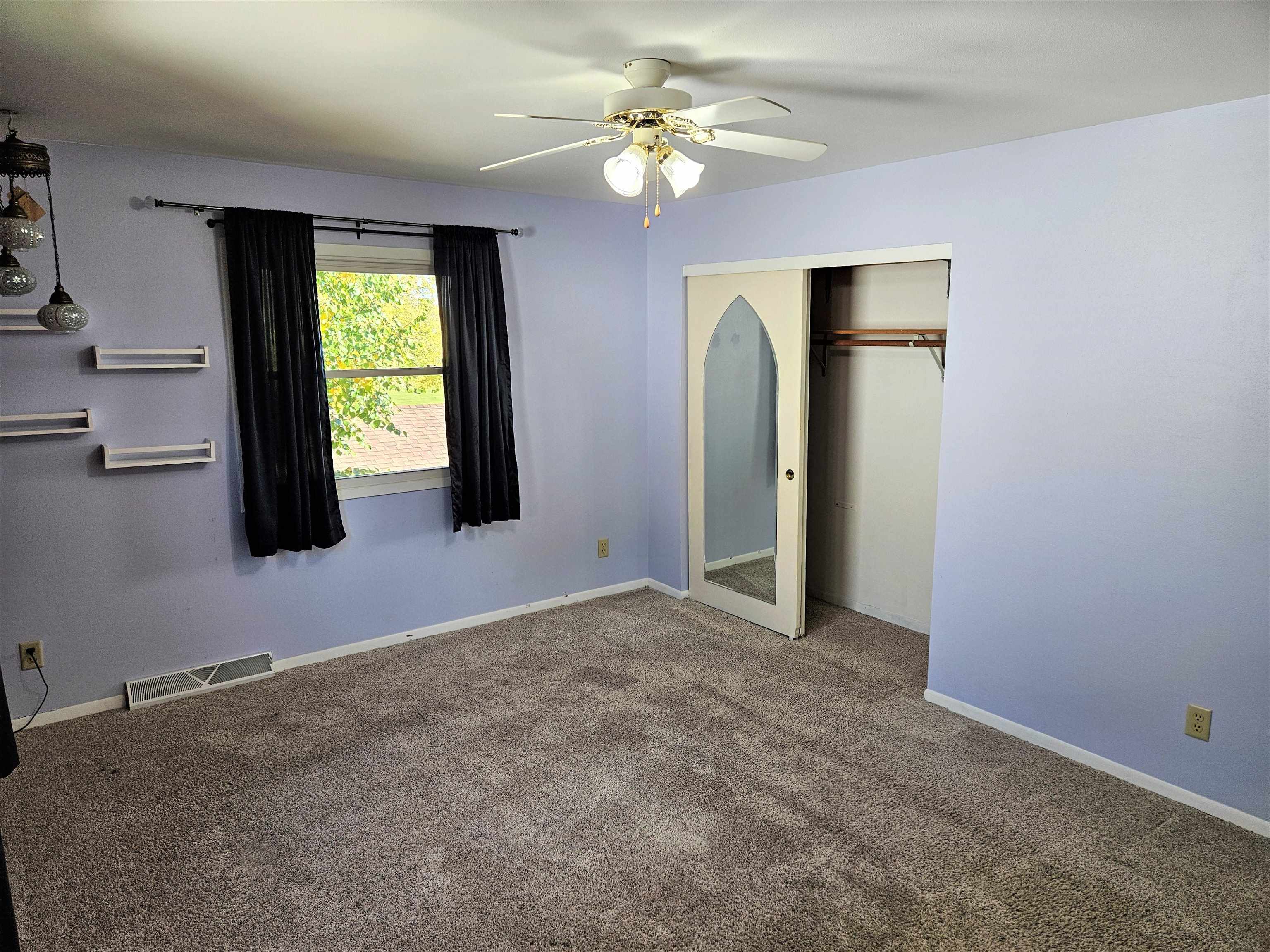 872 Castle Road Fond du Lac, WI 54935 - Photo 8 of 33 Gallery Image 8