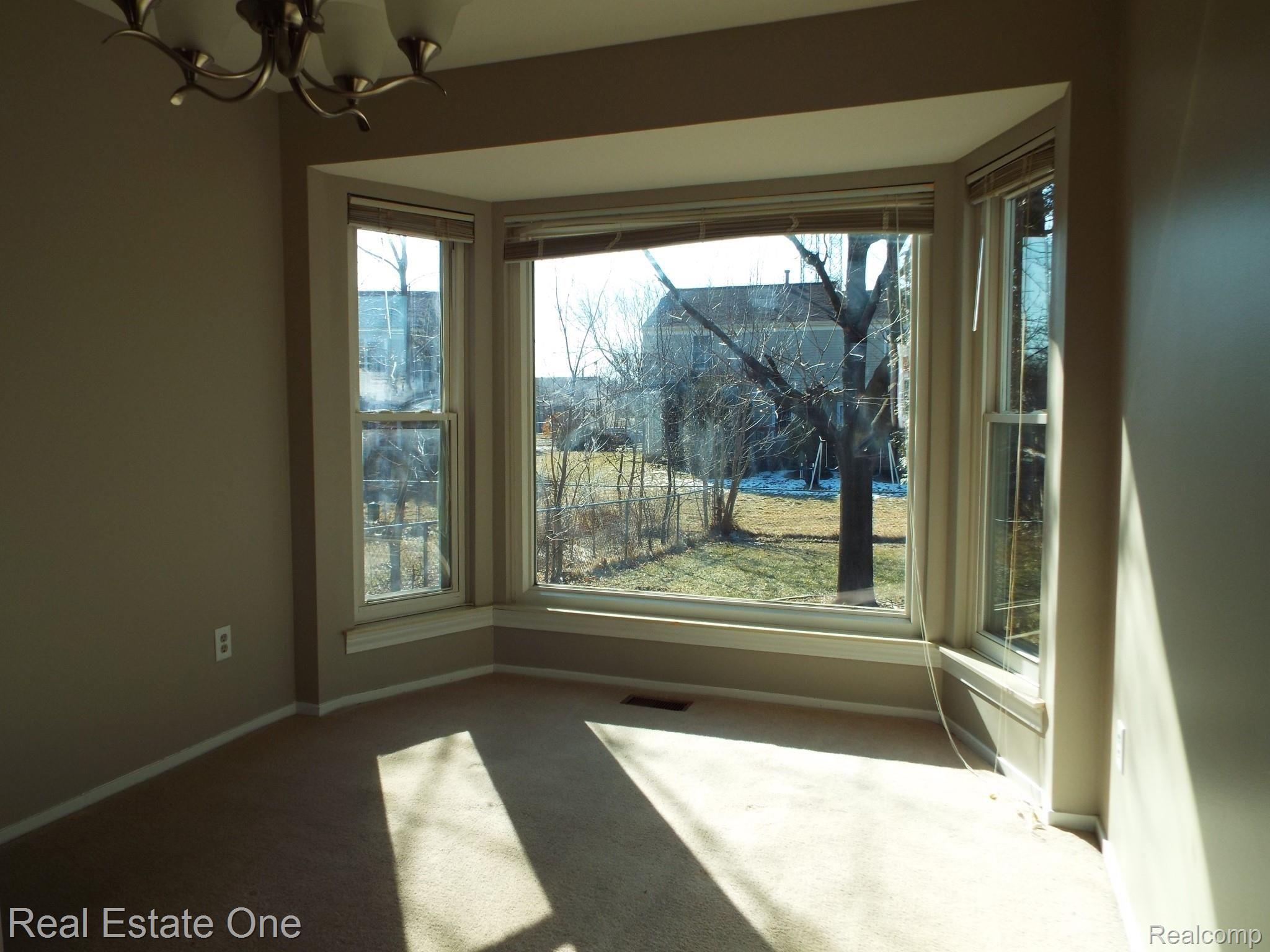 44937 Lemont Road Canton, MI 48187 - Photo 7 of 43 bay window view.JPG