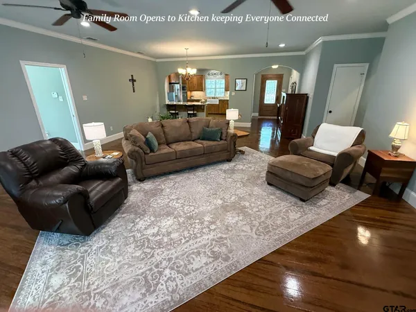 $624,000 | 15741 County Road 1100, Tyler, TX 75703