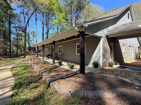 $624,000 | 15741 County Road 1100, Tyler, TX 75703