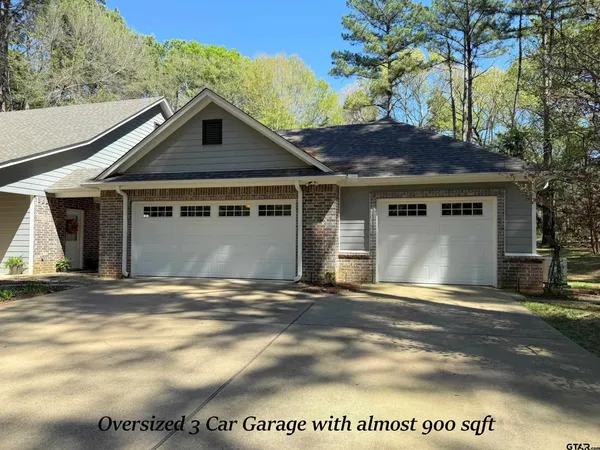 $624,000 | 15741 County Road 1100, Tyler, TX 75703