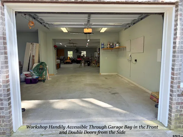 $624,000 | 15741 County Road 1100, Tyler, TX 75703