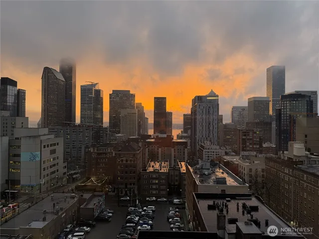 $2,300 | 1105 Spring Street, Unit 1309, Seattle, WA 98104