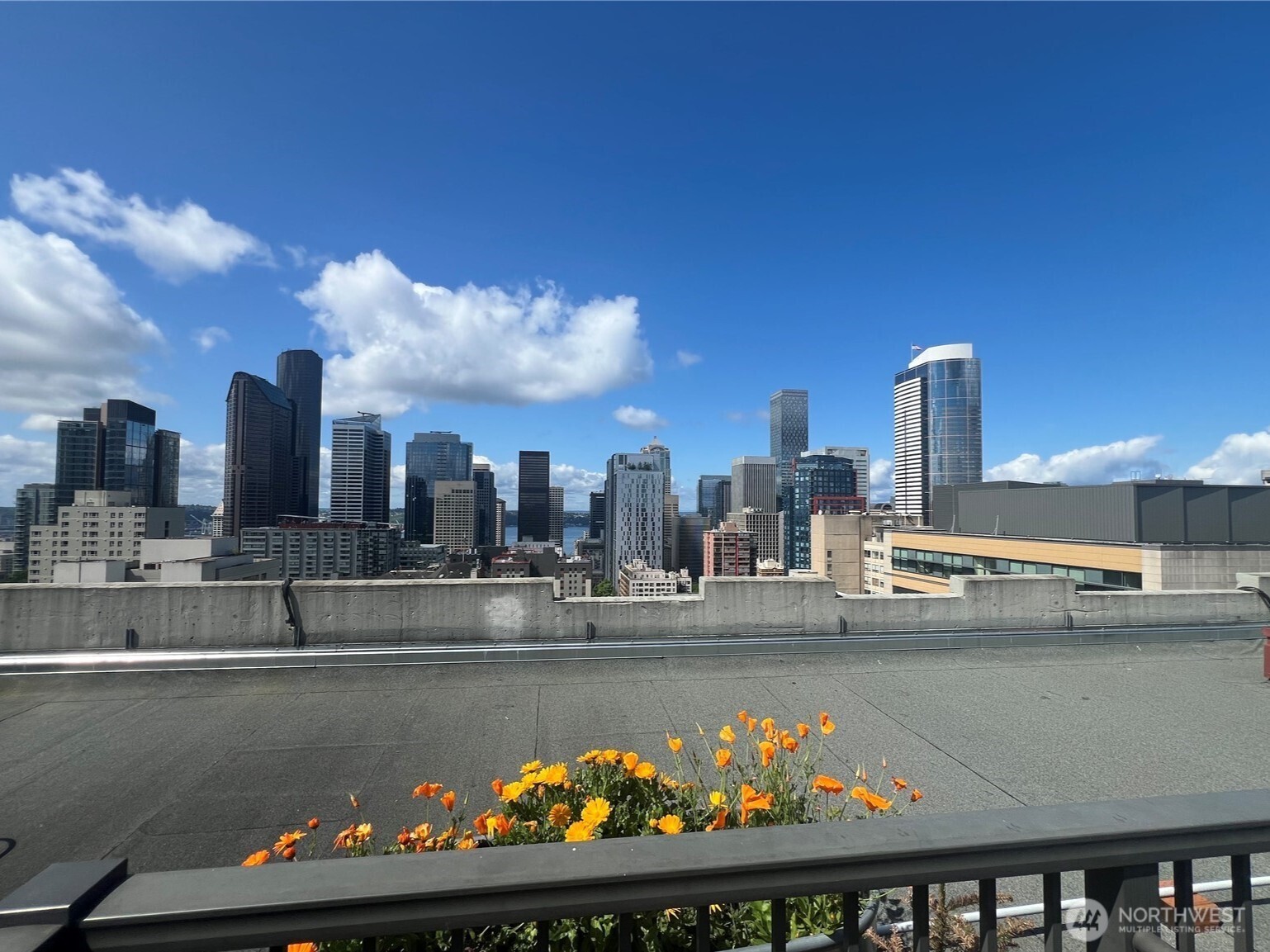 1105 Spring Street, Unit 1309 Seattle, WA 98104 - Photo 23 of 27