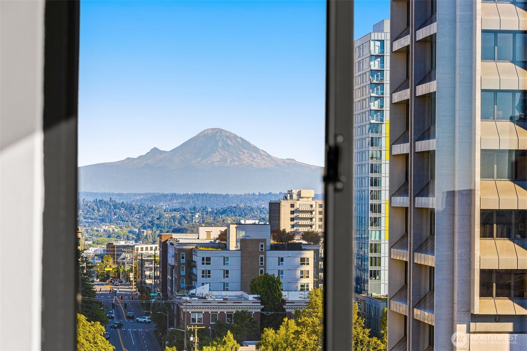 1105 Spring Street, Unit 1309 Seattle, WA 98104 - Photo 8 of 27