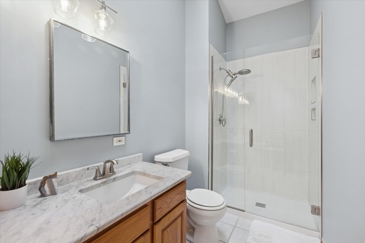 180 Grove Court Lemont, IL 60439 - Photo 11 of 22