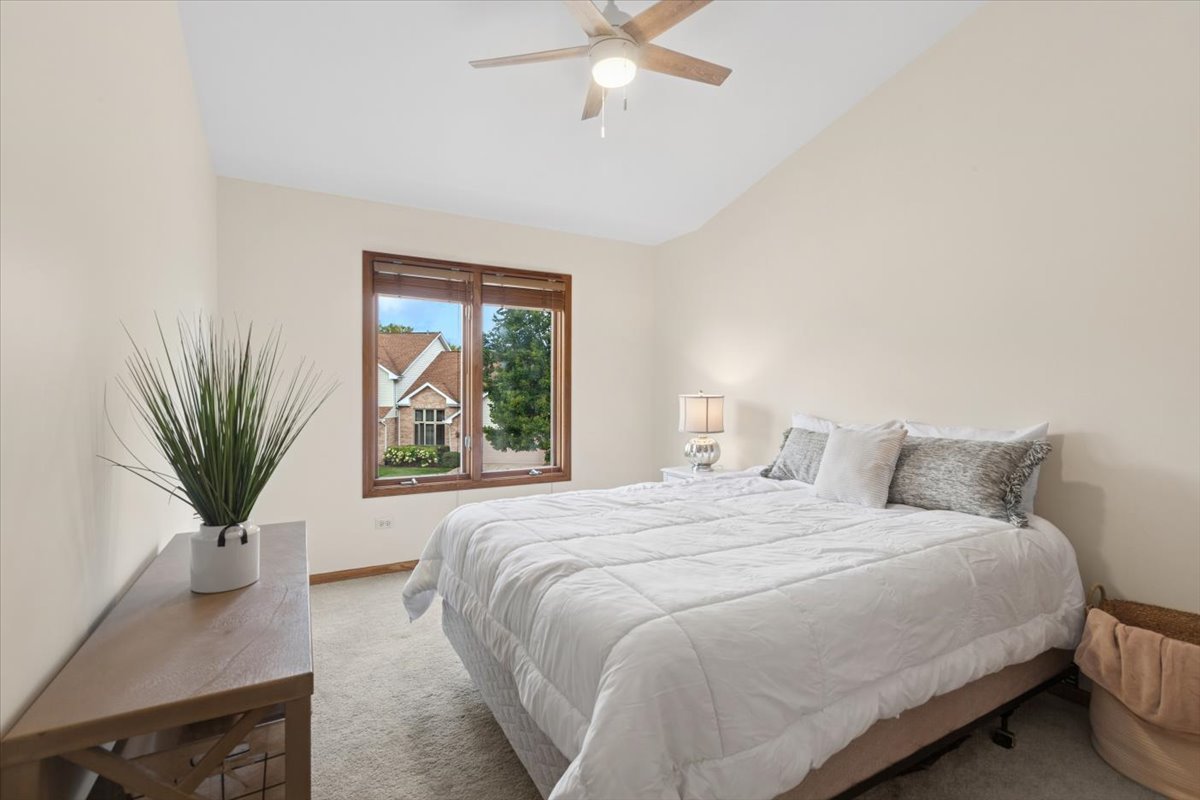 180 Grove Court Lemont, IL 60439 - Photo 15 of 22