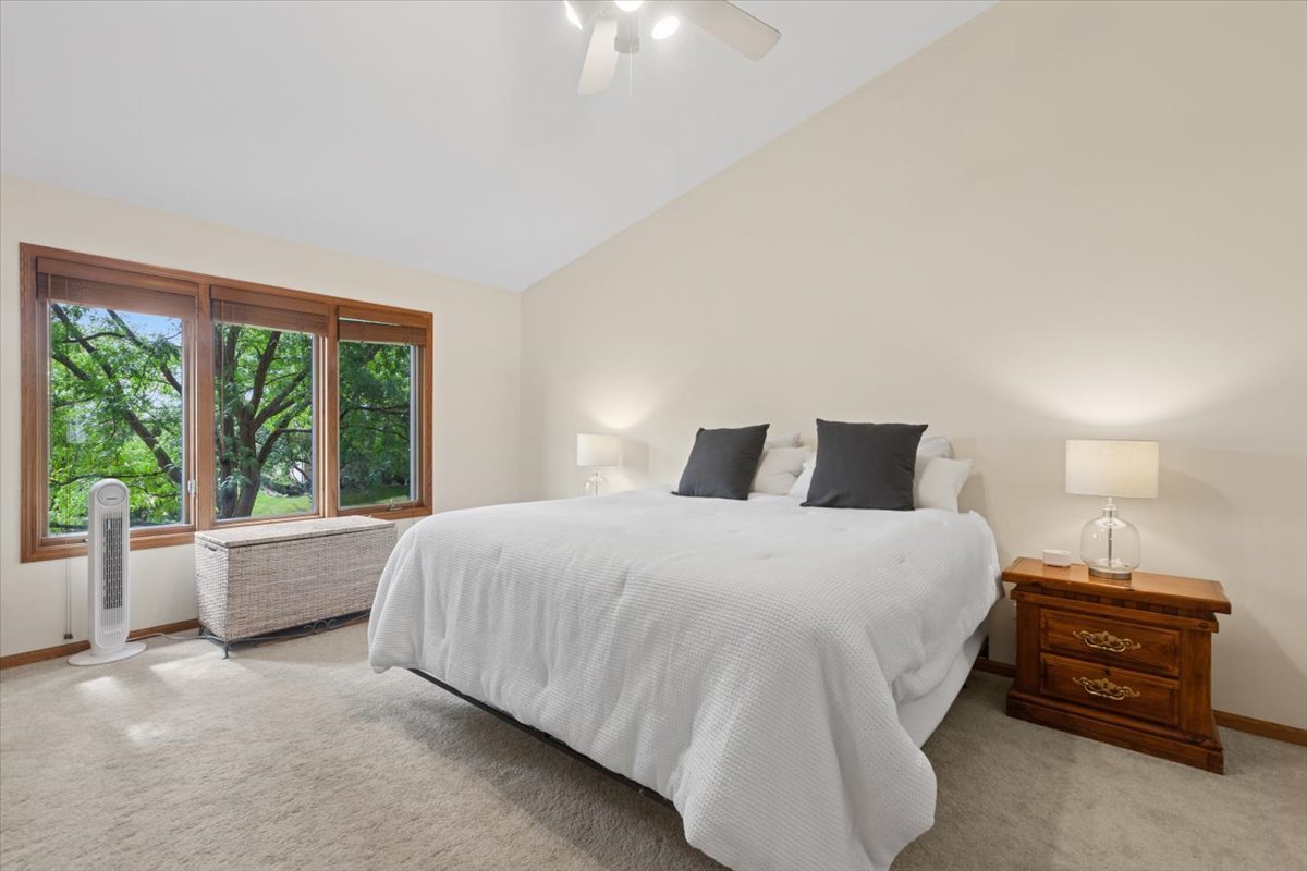 180 Grove Court Lemont, IL 60439 - Photo 9 of 22