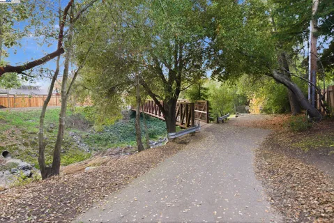 $1,988,000 | 572 Old Farm Road, Danville, CA 94526