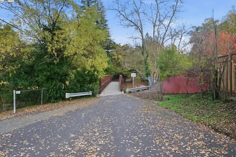 $1,988,000 | 572 Old Farm Road, Danville, CA 94526